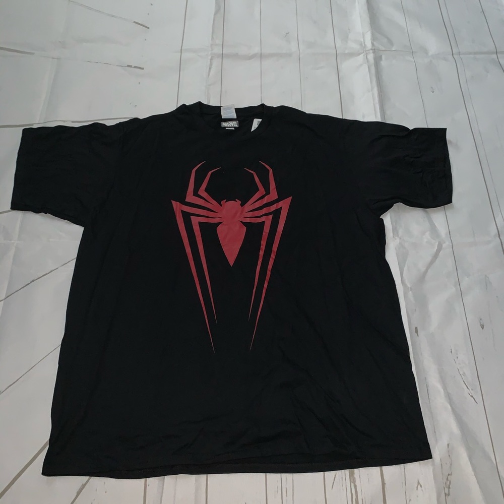Men’s Spider-Man shirt